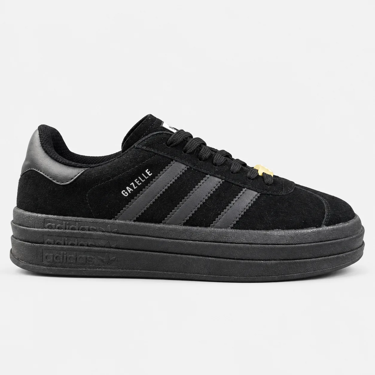 Simple Vans-style sneakers (Adidas Gazelle model) Black www.heroshoop.com view 1 Simple-Vans-style-sneakers-Adidas-Gazelle-model-Black-www.heroshoop.com-view-1.webp