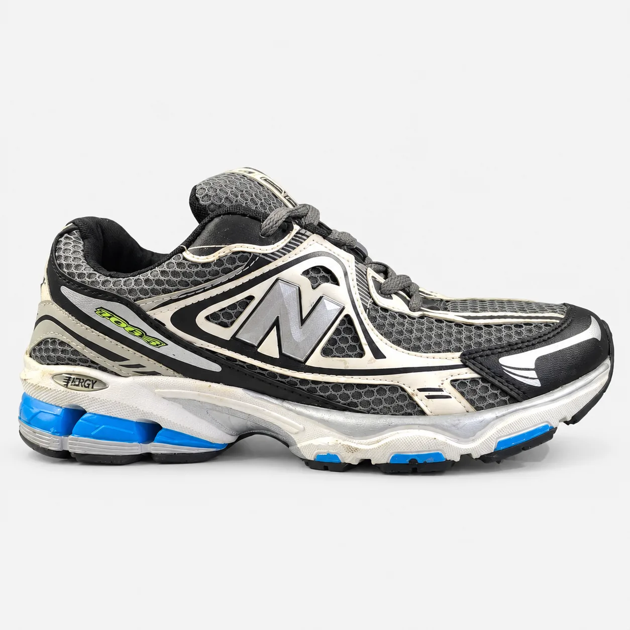 New Balance 1064 Comfortable Running Shoes Gray-Blue www.heroshoop.com view 1 New-Balance-1064-Comfortable-Running-Shoes-Gray-Blue-www.heroshoop.com-view-1.webp