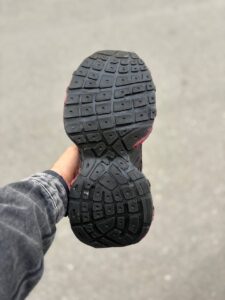 کتونی بالنسیاگا اسپایدر رنگ مشکی صورتی 2 - تصویر 6