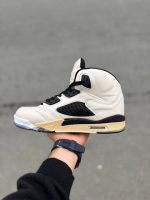 جردن فایو کرم مشکی / کد 527 - تصویر 2