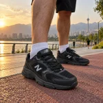 New-Balance-530-All-Black-Sports-Running-Shoes-–-Extended-Sizes-37–47-–-heroshoop.com-view6.webp