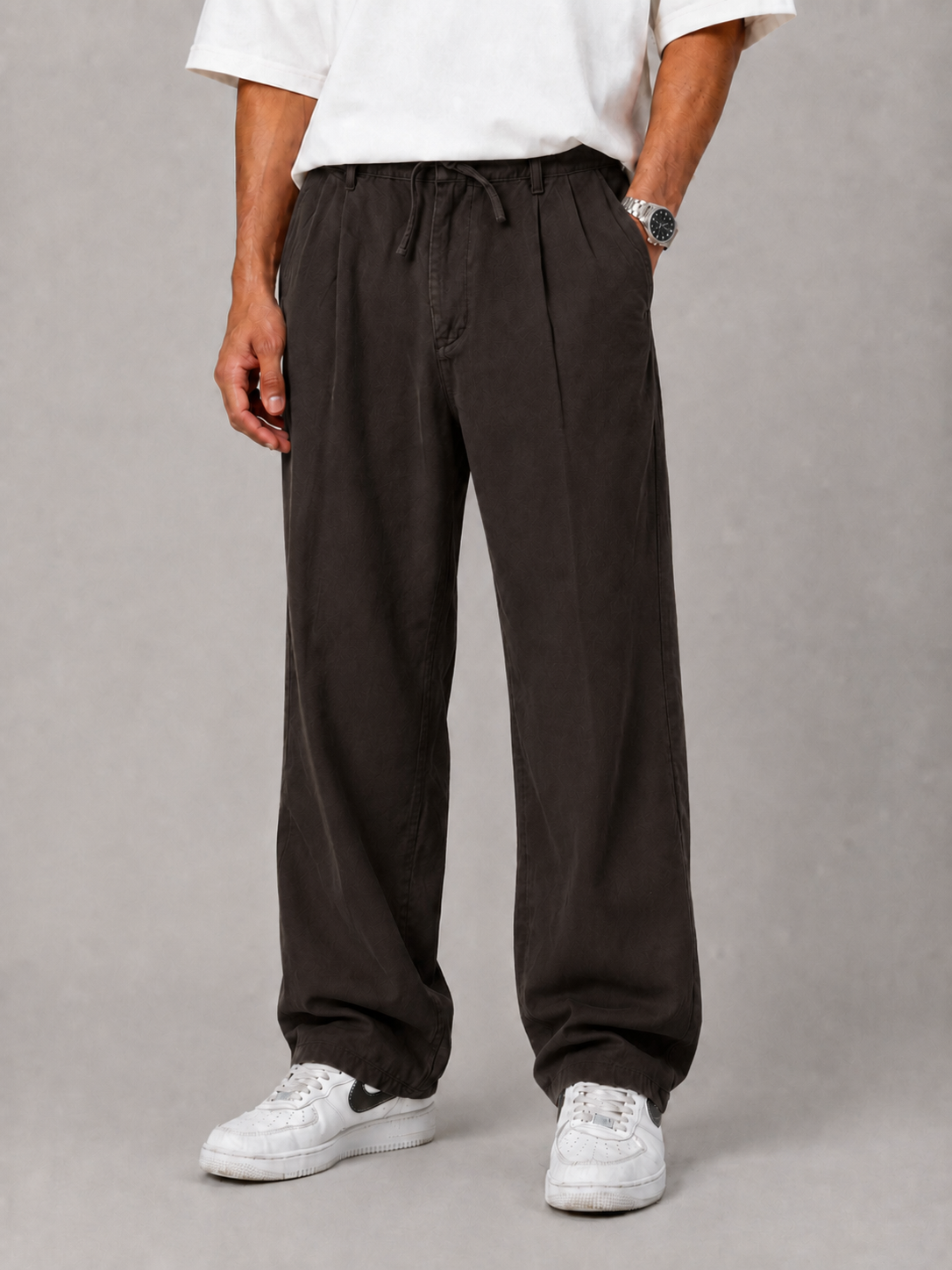 Baggy-style-fabric-pants-lyocell-fabric-chocolate-color-suitable-for-the-season-heroshoop Baggy-style-fabric-pants-lyocell-fabric-chocolate-color-suitable-for-the-season-heroshoop.png