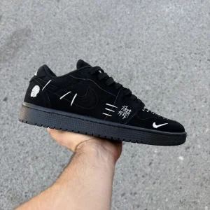 Nike-Voodoo-short-sleeve-sneakers-black-and-white-heroshoop.webp