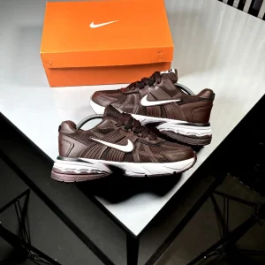 Nike-V2K-Running-Shoes-Brown-heroshoop.webp