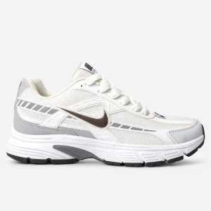Nike-Internator-Comfortable-Running-Sneakers-White-Grey-and-Green-WWW.HEROSHOOP.COM-View-1.webp