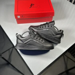 Vans-style-simple-sporty-shoes-Porsche-model-available-in-large-sizes-37–47-All-black-www.heroshoop.com-view-1.webp