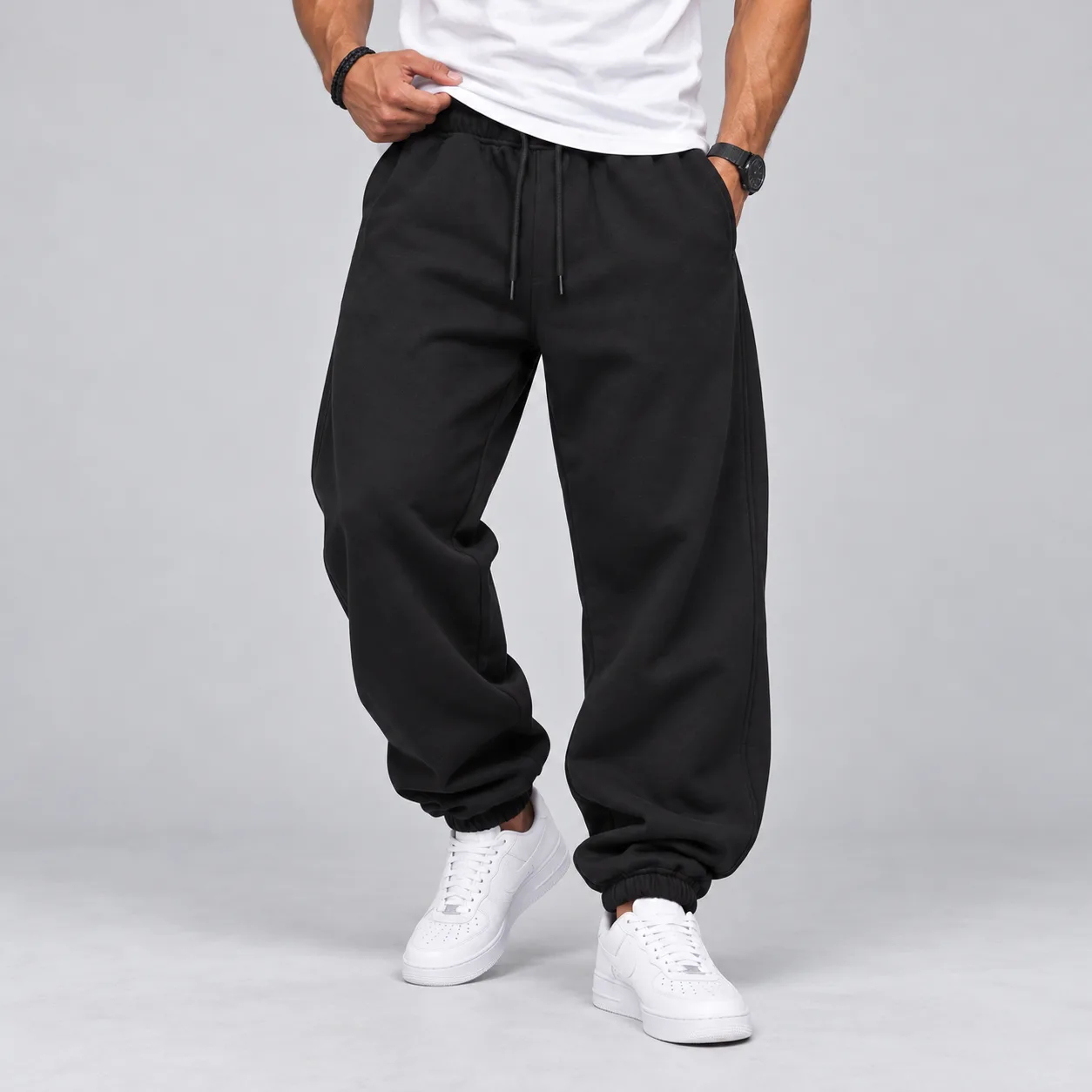 black-sporty-joggers-loose-fit-premium1 شلوار جاگر مشکی اسپرت | دمپا کشی | قواره گشاد | کیفیت درجه یک - تصویر 1