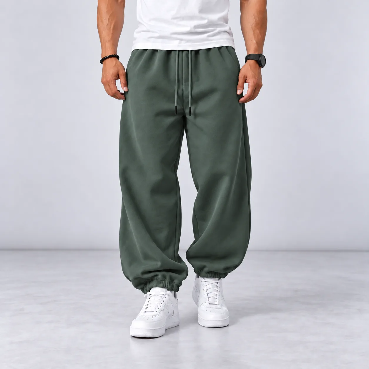 dark-green-baggy-style-joggers1 شلوار جاگر بگ سبز تیره / دمپا کشی / گرم بالا / استایل خیابانی - تصویر 1